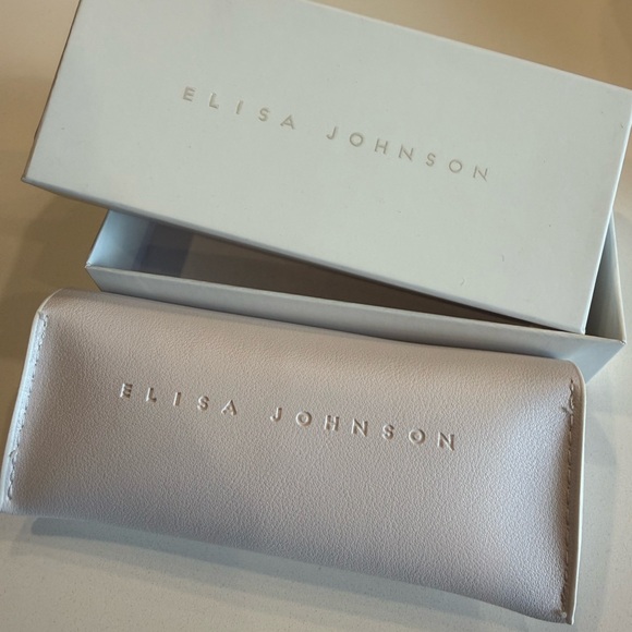 Elisa Johnson Glossy Black Maya - Picture 5 of 7